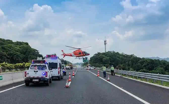 淇滨区高速公路汽车救援案例